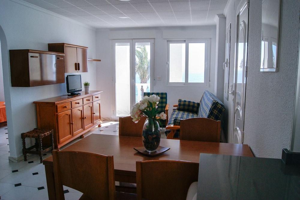 Riviera Beach Apartments Pilar de la Horadada Exterior photo